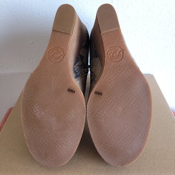 New Lucky Brand Leather Snake Print wedge booties in tan/gray and black - Picture 11 of 12